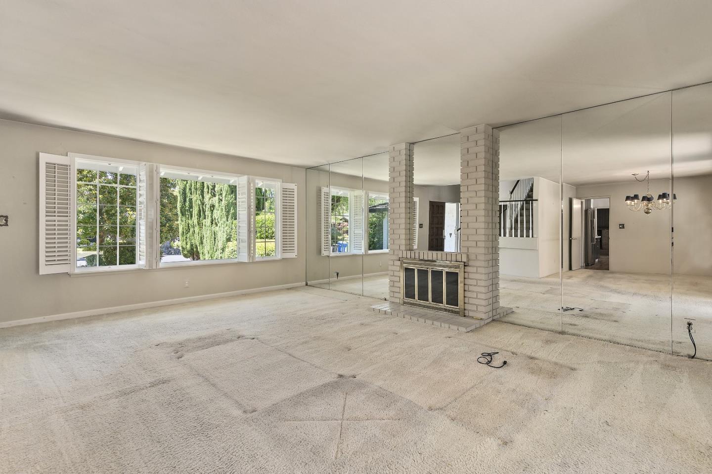 108 Vallecitos Way
