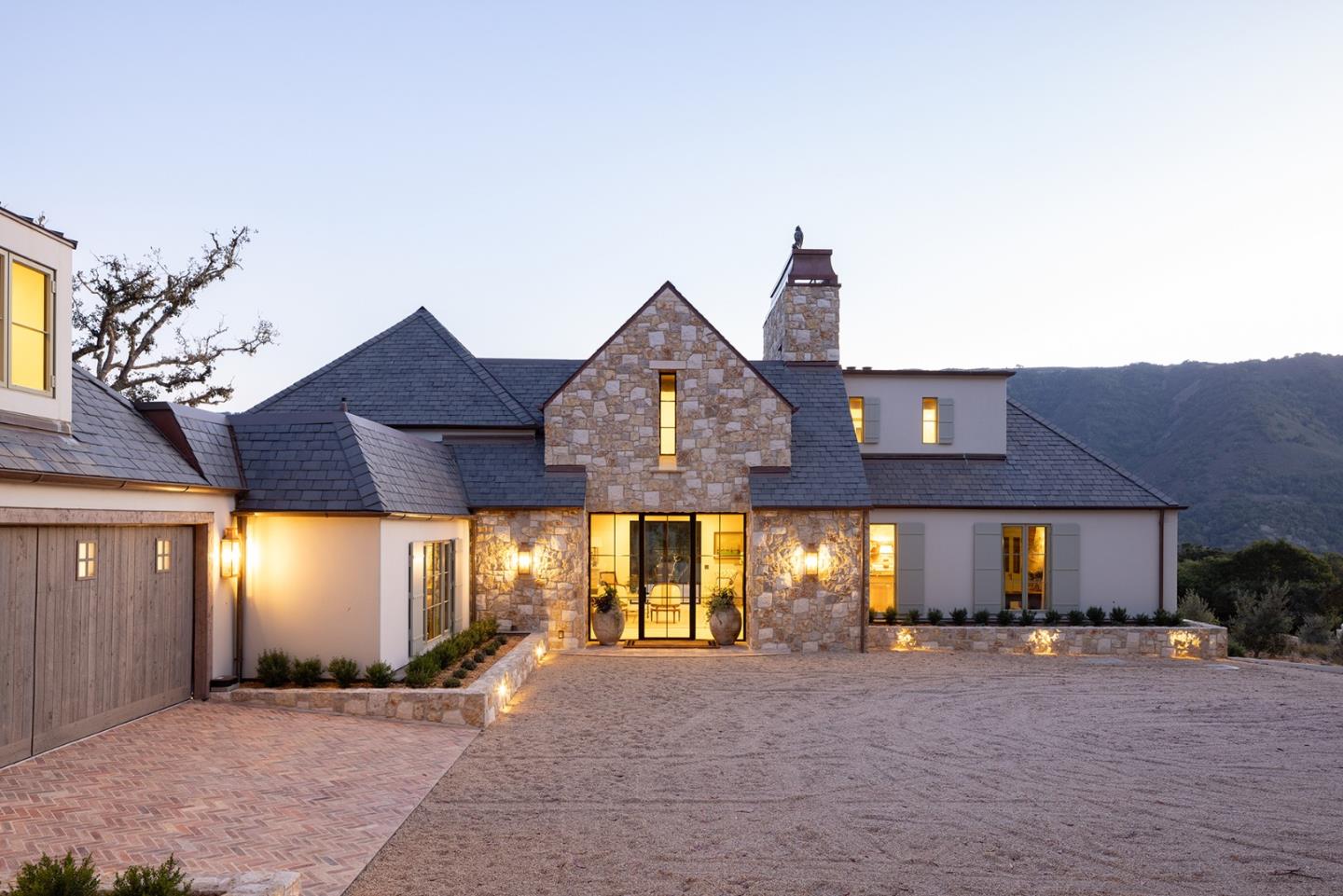 10 Encina Drive