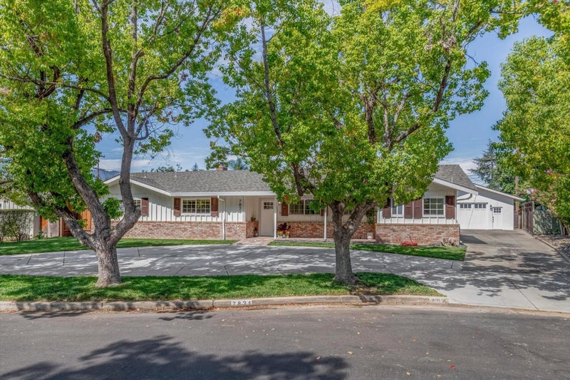 7821 Filice Drive