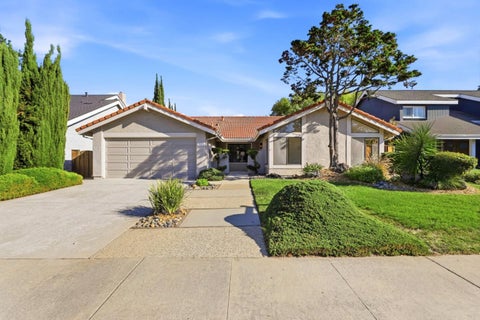 Photo of 4125 Ashbrook Circle, SAN JOSE, CA 95124 (MLS # ML82063764)