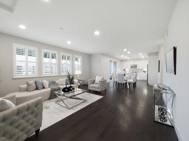 1506 Bond Street