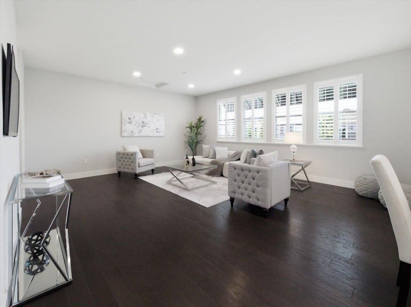 1506 Bond Street