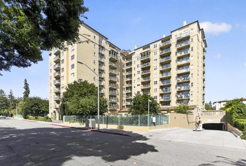 Photo of 1 Baldwin Avenue #609, SAN MATEO, CA 94401 (MLS # ML82059358)