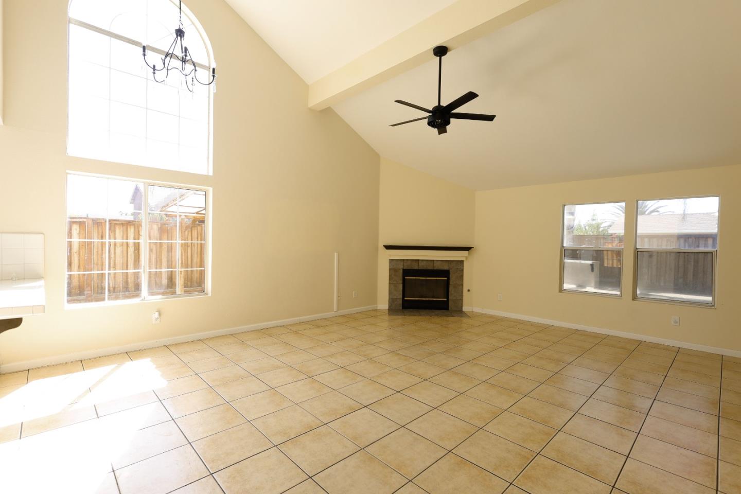 805 El Pinal Lane