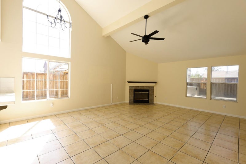 805 El Pinal Lane