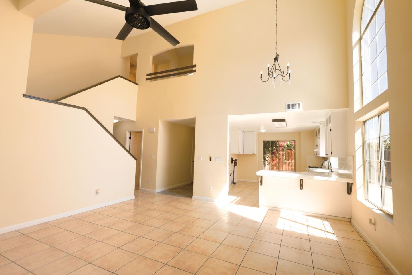 805 El Pinal Lane