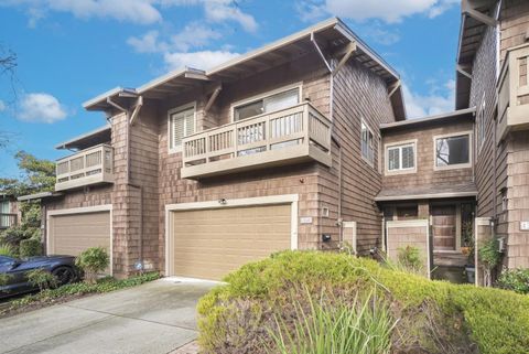 Photo of 43548 Ocaso Corte, Fremont, CA 94539 (MLS # ML82033514)