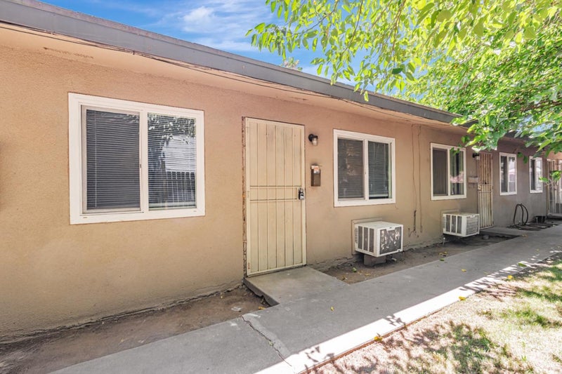 360 North Calaveras Street