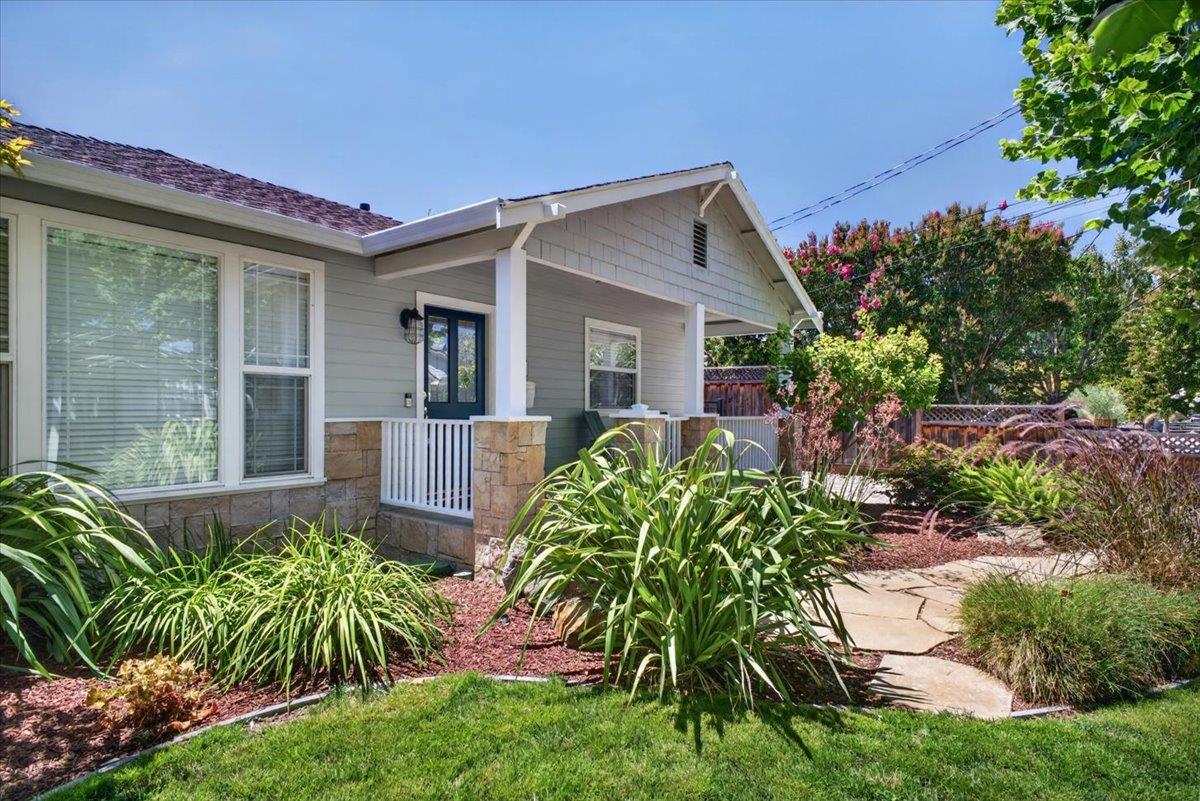 1341 Settle Avenue