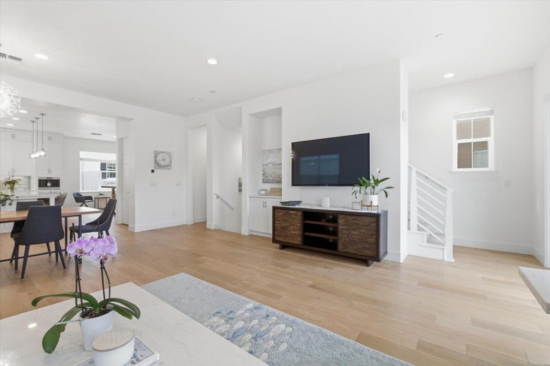 7168 Carneros Lane