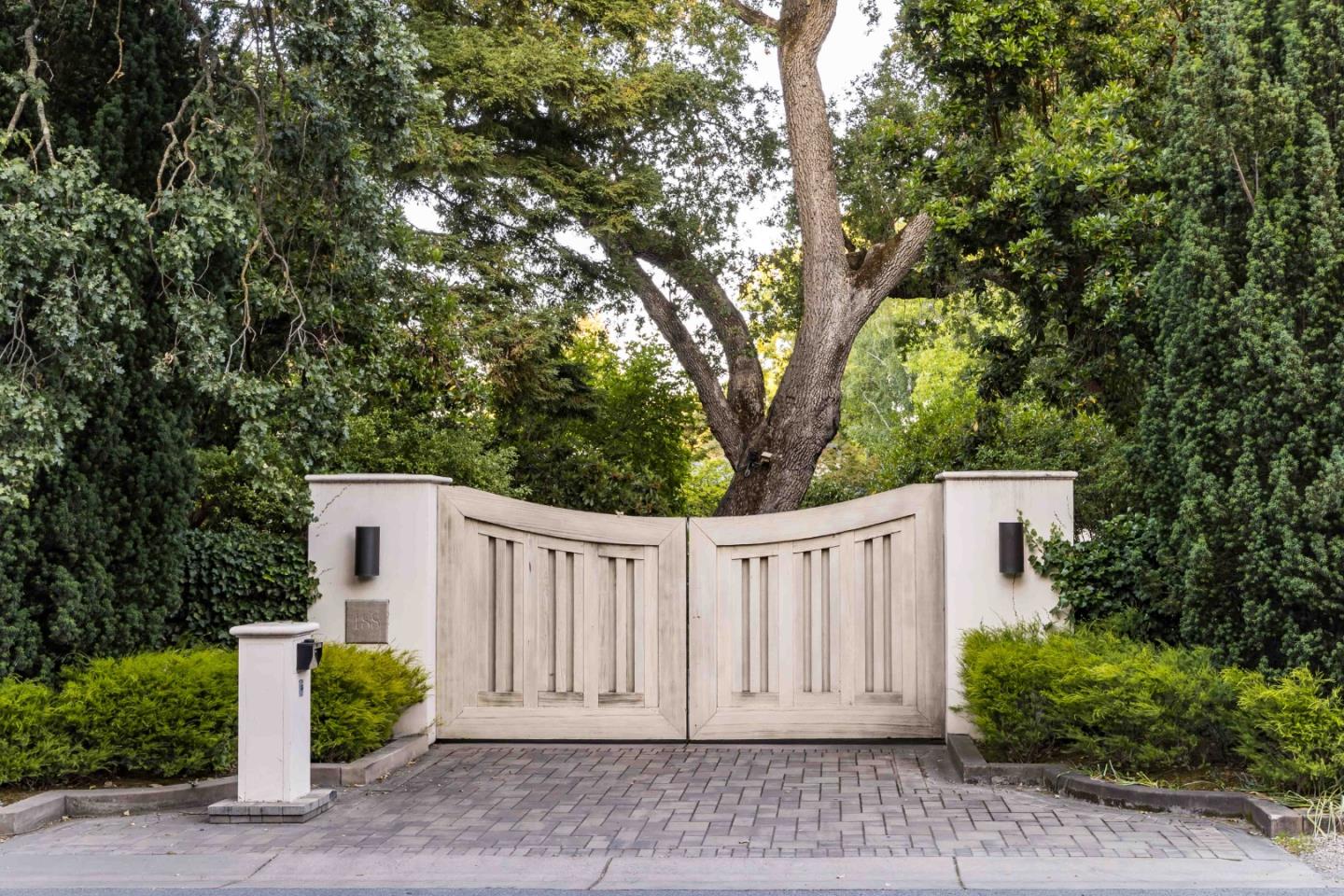 188 Fair Oaks Lane