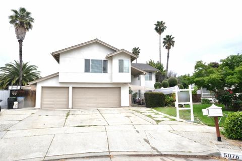 Photo of 5076 Cineraria Court, SAN JOSE, CA 95111 (MLS # ML82043509)