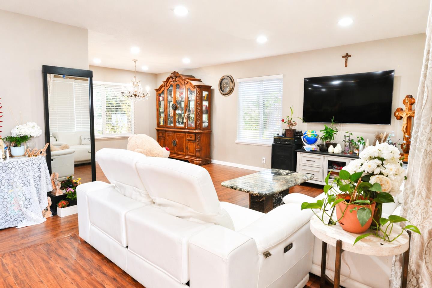 5076 Cineraria Court