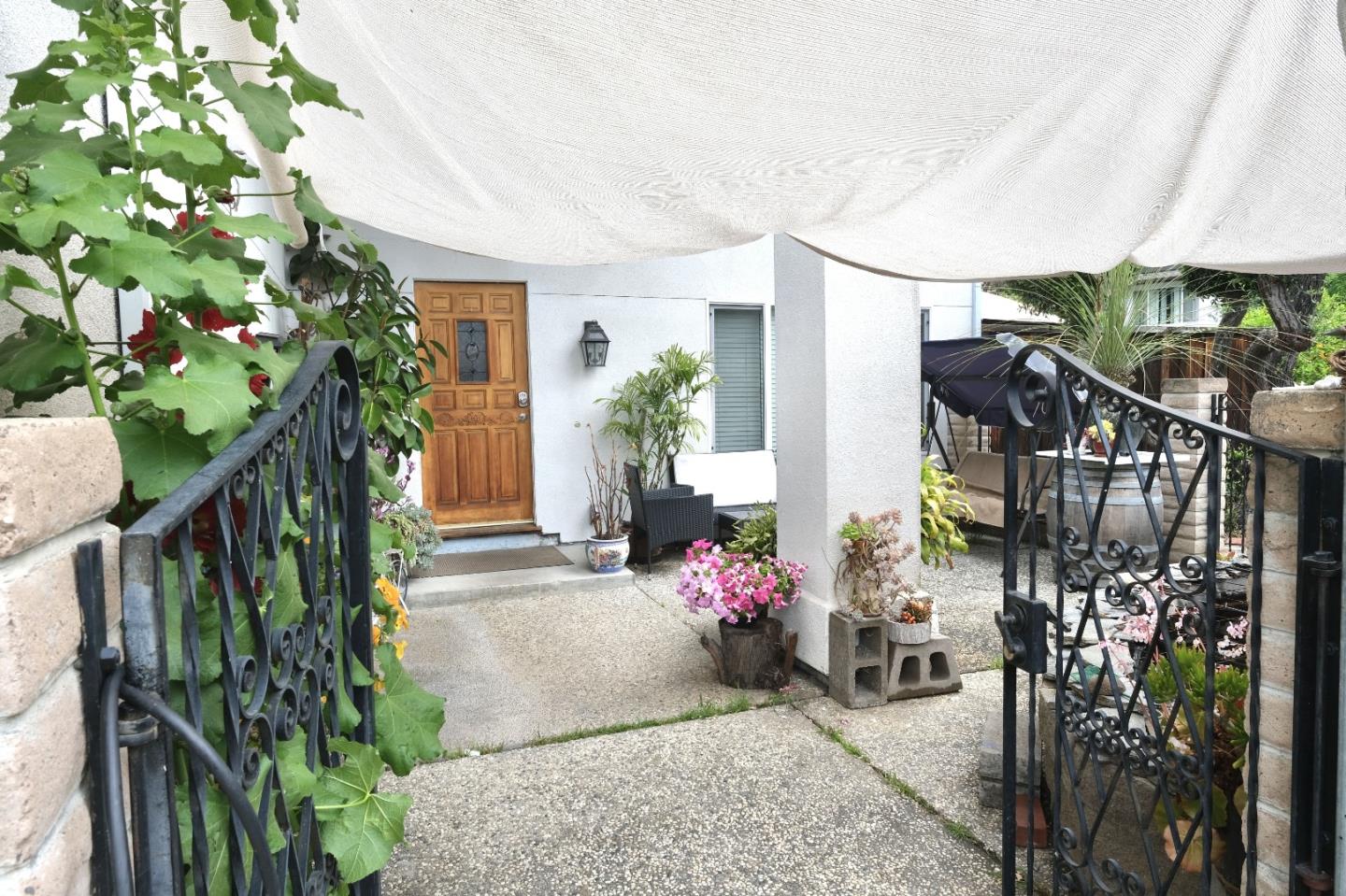 5076 Cineraria Court