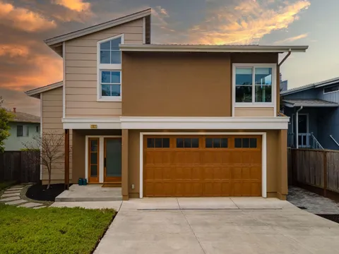 127 Madrona Avenue, El Granada, CA 94018 - #: ML81997179