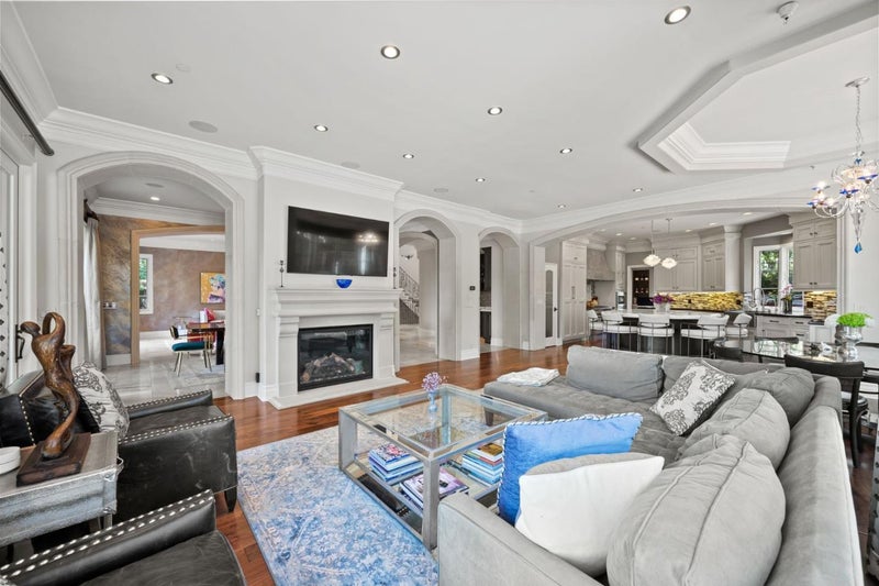 15301 Robin Anne Lane