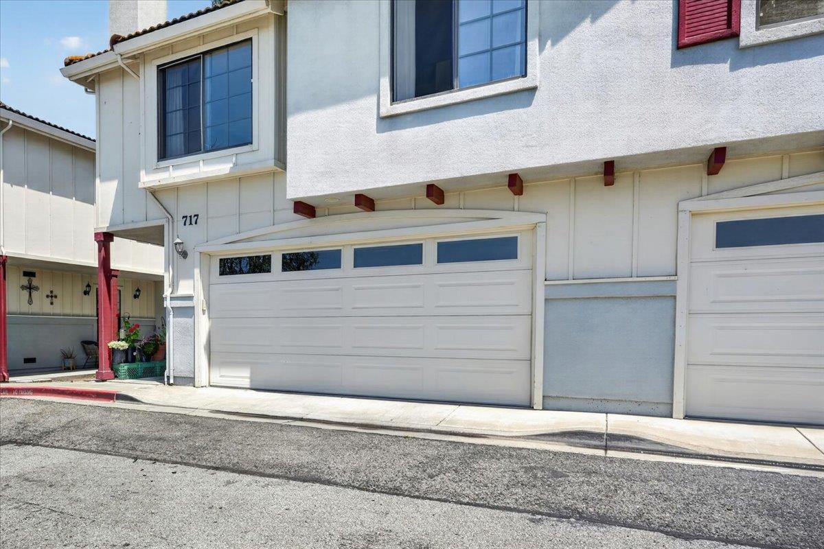 717 Las Casitas Dr.