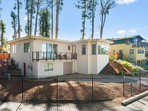 Photo of 30 Ryans Way, SANTA CRUZ, CA 95062 (MLS # ML82045635)