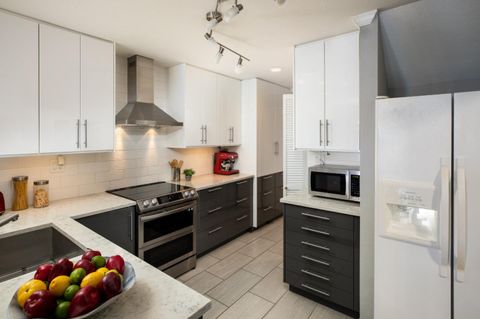 Photo of 1925 Winding Creek Court, SAN JOSE, CA 95148 (MLS # ML82024204)