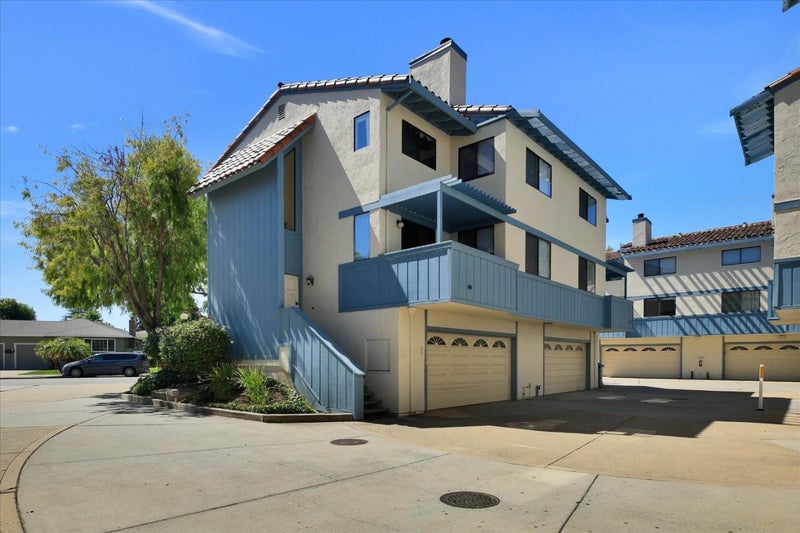 10095 Craft Drive