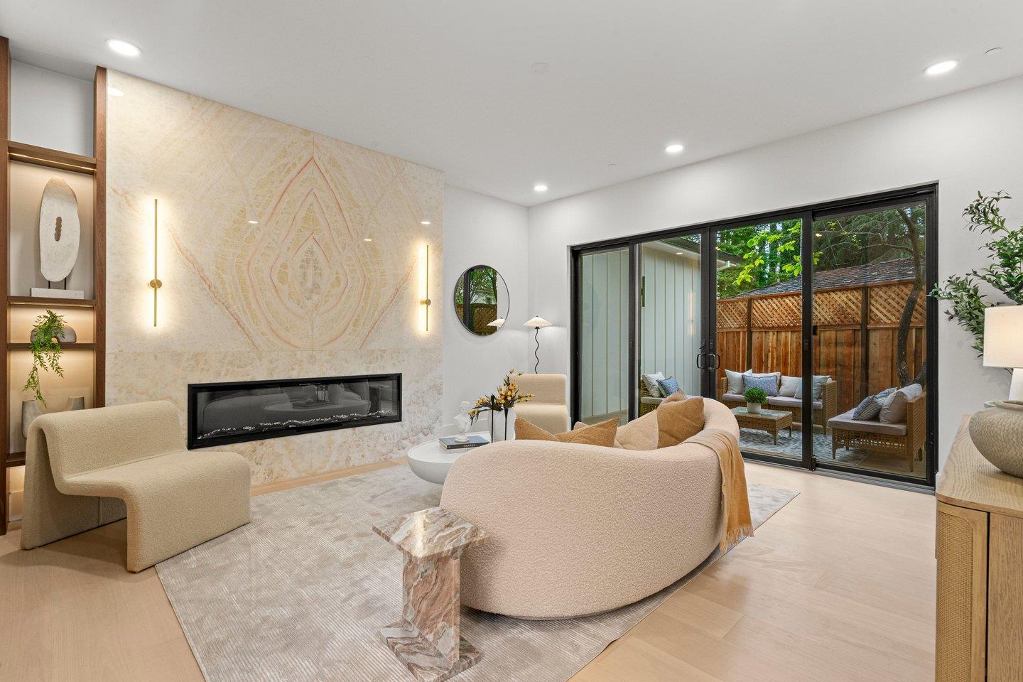 15 San Juan Avenue