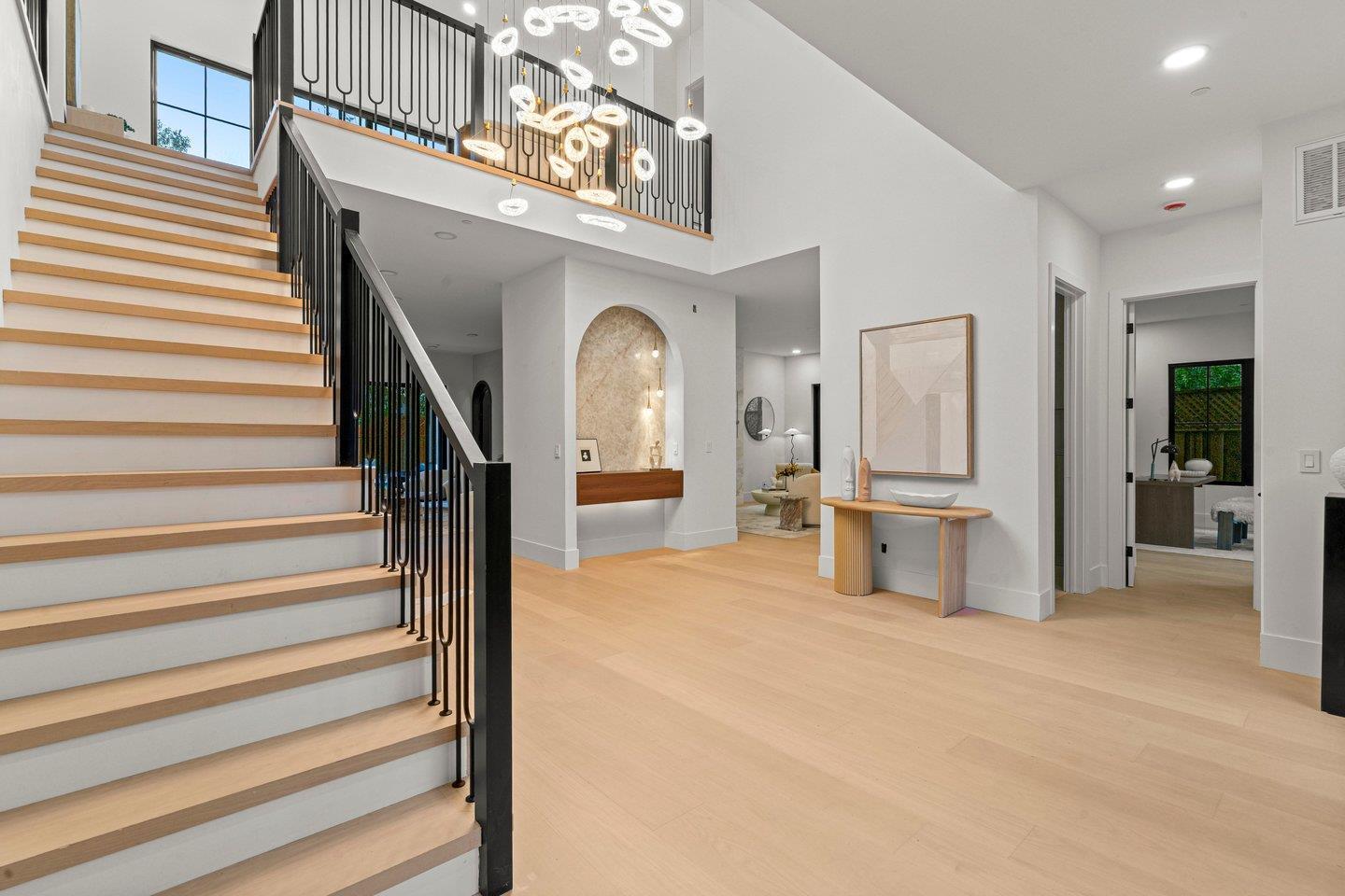 15 San Juan Avenue