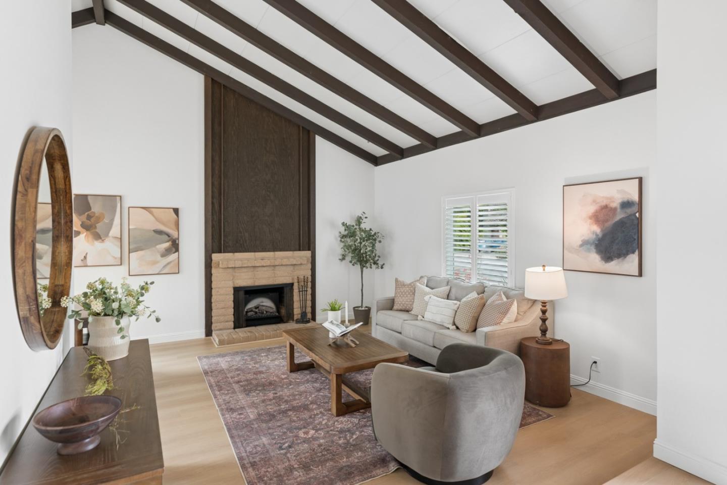 3813 Ainsley Court