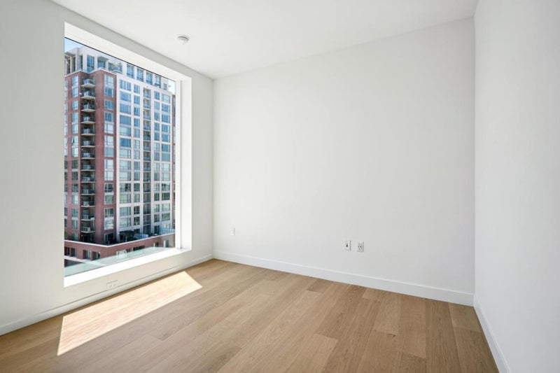 188 West Saint James Street 11119