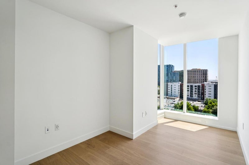 188 West Saint James Street 11119