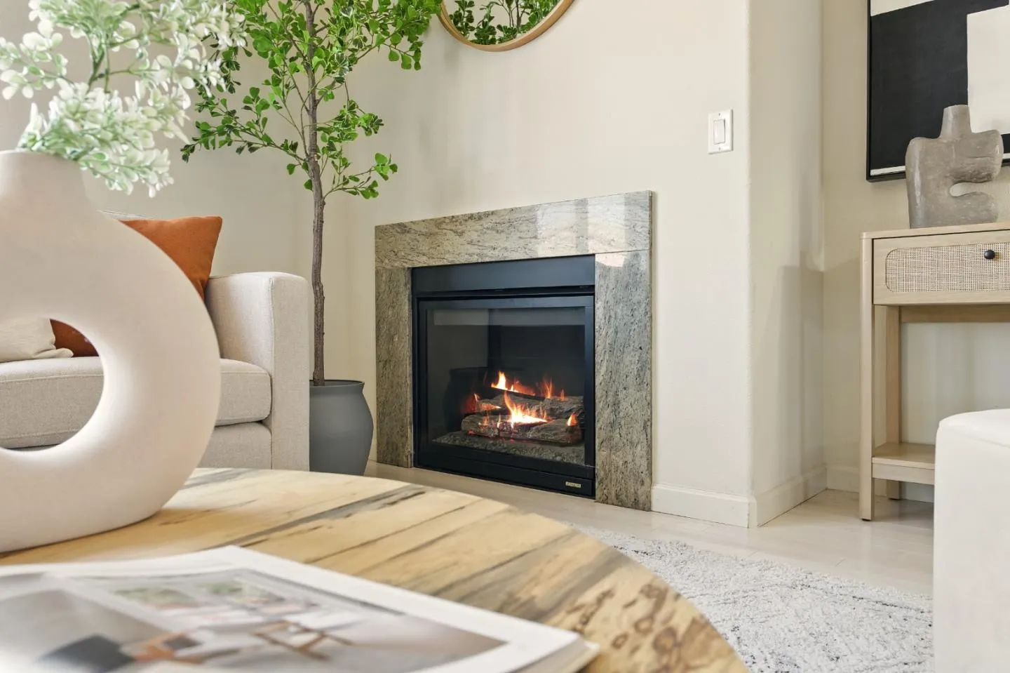 Hayward, California 94541, United States, 4 Bedrooms Bedrooms, ,3 BathroomsBathrooms,Residential,Active,149489