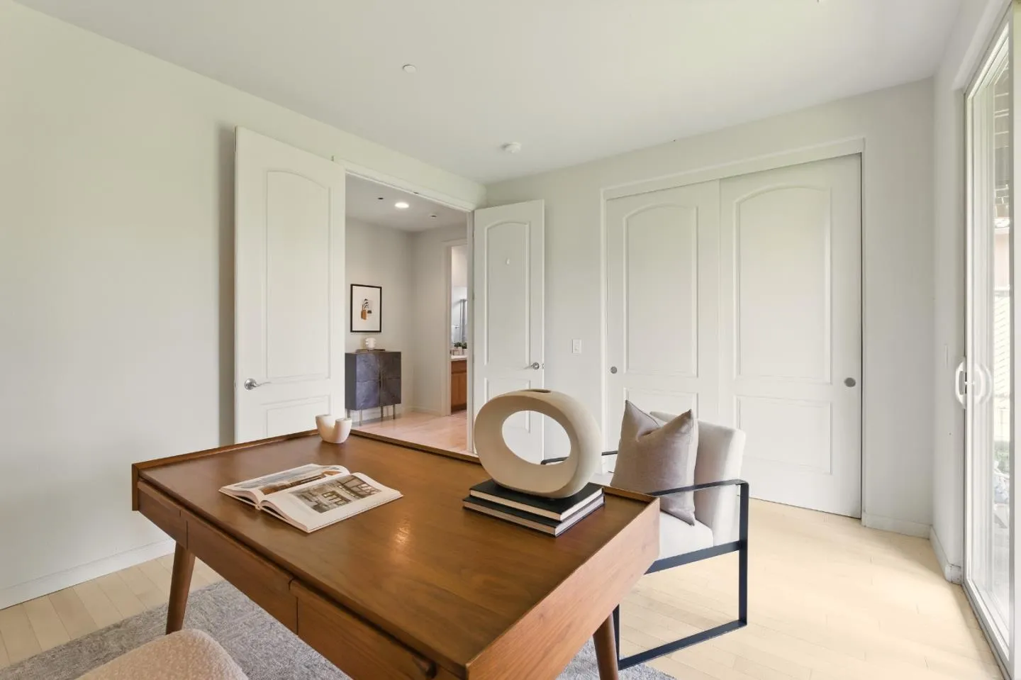 Hayward, California 94541, United States, 4 Bedrooms Bedrooms, ,3 BathroomsBathrooms,Residential,Active,149489