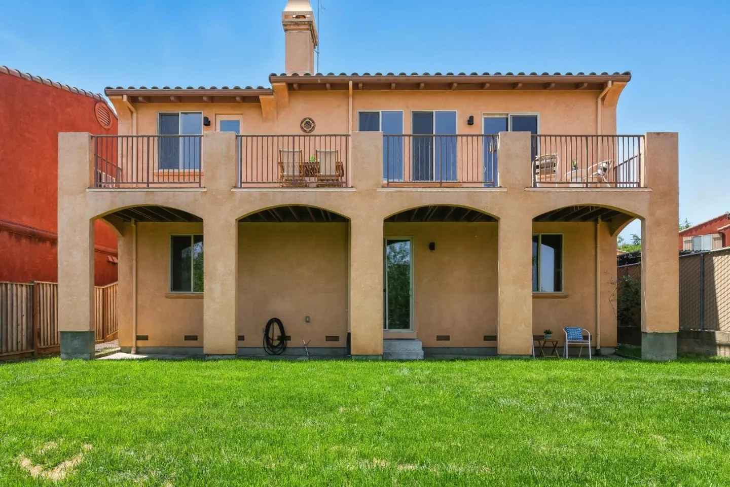 Hayward, California 94541, United States, 4 Bedrooms Bedrooms, ,3 BathroomsBathrooms,Residential,Active,149489