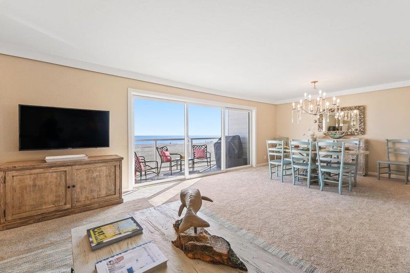22130 East Cliff Drive 2D