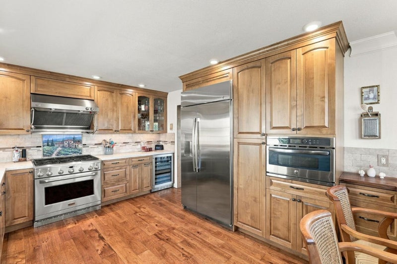 3425 Lake Albano Circle