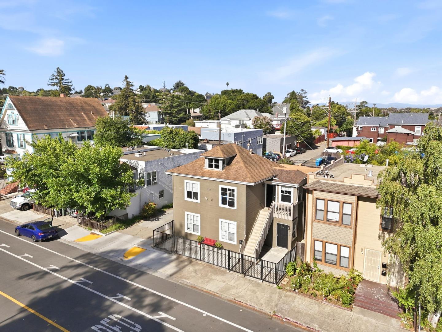 1313 Sacramento Street