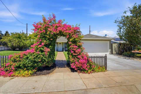 Photo of 510 Sterling View Avenue, BELMONT, CA 94002 (MLS # ML82054021)