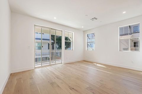 Tiny photo for 178 Oak Circle, WALNUT CREEK, CA 94597 (MLS # ML82029292)