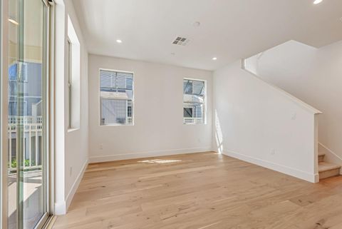 Tiny photo for 178 Oak Circle, WALNUT CREEK, CA 94597 (MLS # ML82029292)