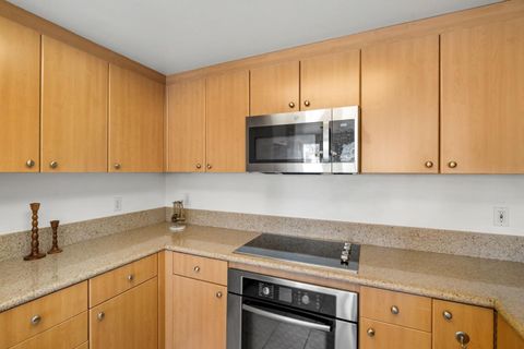 Tiny photo for 130 East San Fernando St St #504, SAN JOSE, CA 95112 (MLS # ML82029642)