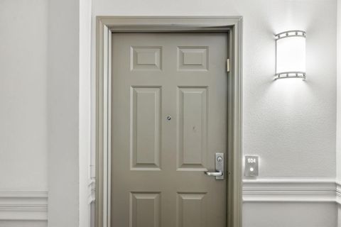 Tiny photo for 130 East San Fernando St St #504, SAN JOSE, CA 95112 (MLS # ML82029642)