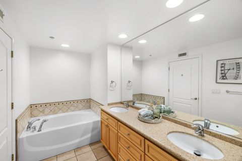 Tiny photo for 130 East San Fernando St St #504, SAN JOSE, CA 95112 (MLS # ML82029642)