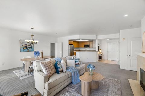 Tiny photo for 130 East San Fernando St St #504, SAN JOSE, CA 95112 (MLS # ML82029642)