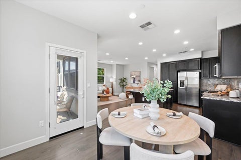 Tiny photo for 2951 Via Roma Place #36, SANTA CLARA, CA 95051 (MLS # ML82056541)