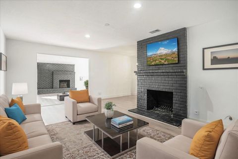 Tiny photo for 4116 43rd Avenue, SACRAMENTO, CA 95824 (MLS # ML82033337)