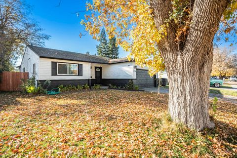 Tiny photo for 4116 43rd Avenue, SACRAMENTO, CA 95824 (MLS # ML82033337)