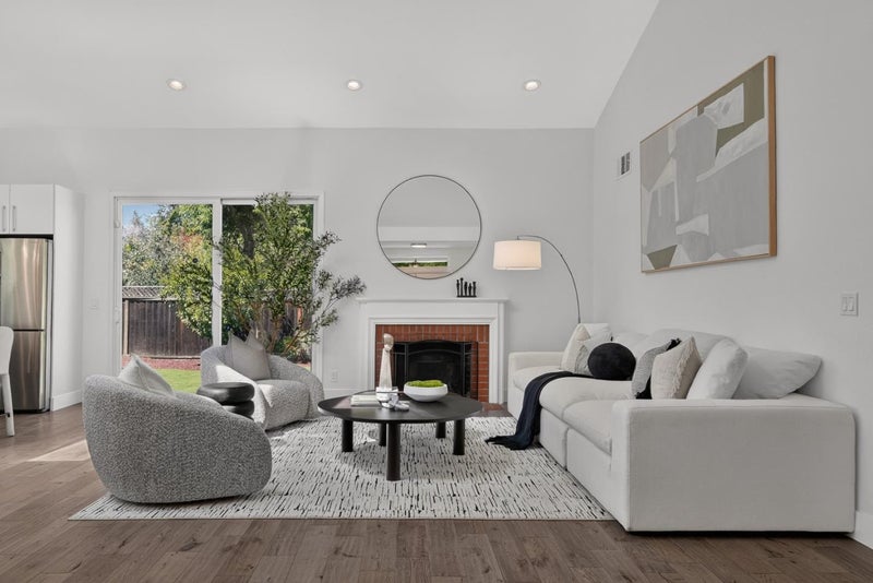 939 Bluebonnet Drive