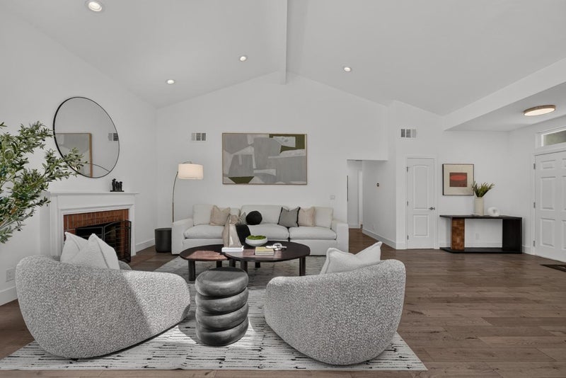 939 Bluebonnet Drive