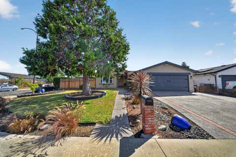 Tiny photo for 5175 Running Bear Court, San Jose, CA 95136 (MLS # ML82054038)