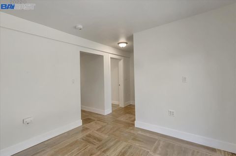 Tiny photo for 2036 E 20th Street, OAKLAND, CA 94606 (MLS # ML82034153)