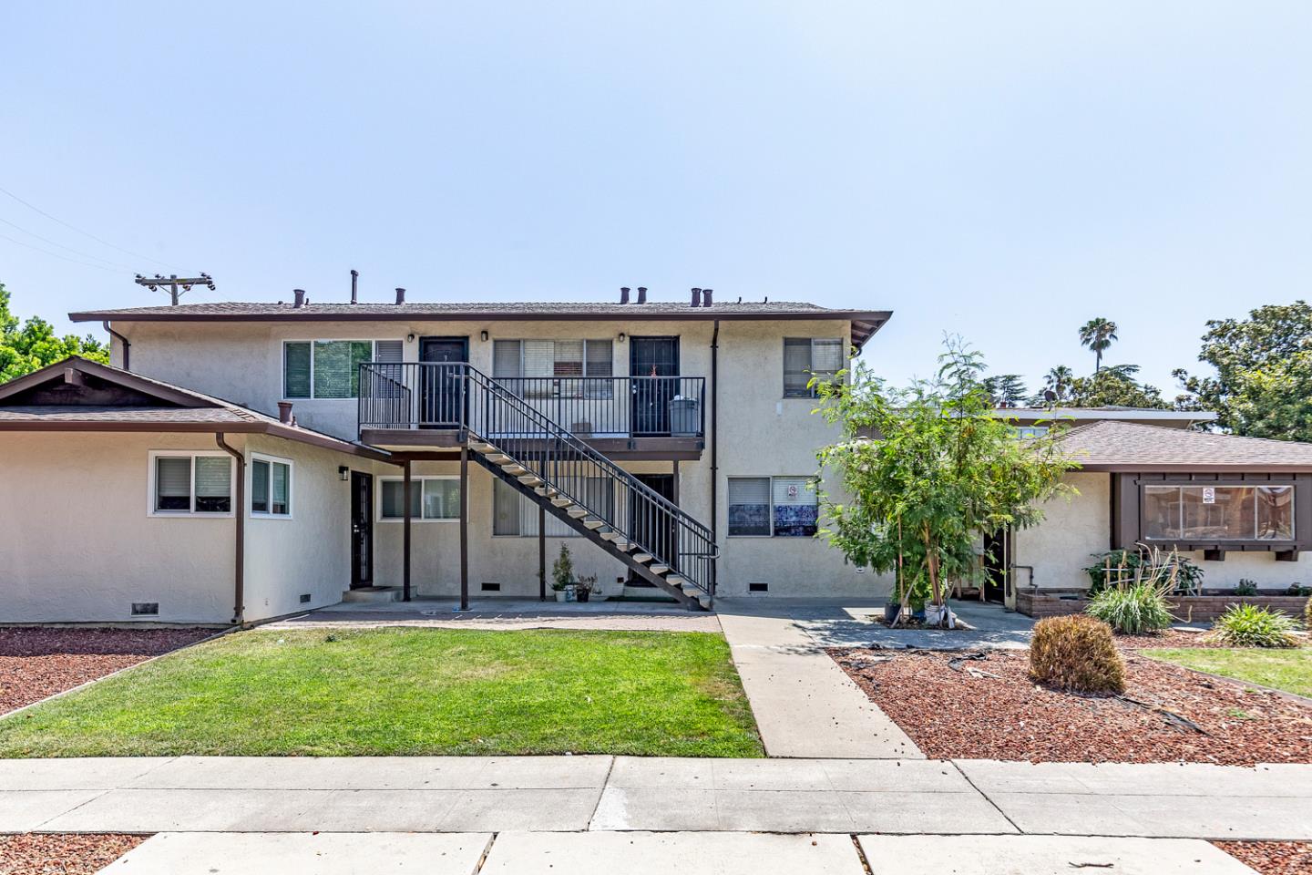 3249 Williamsburg Drive